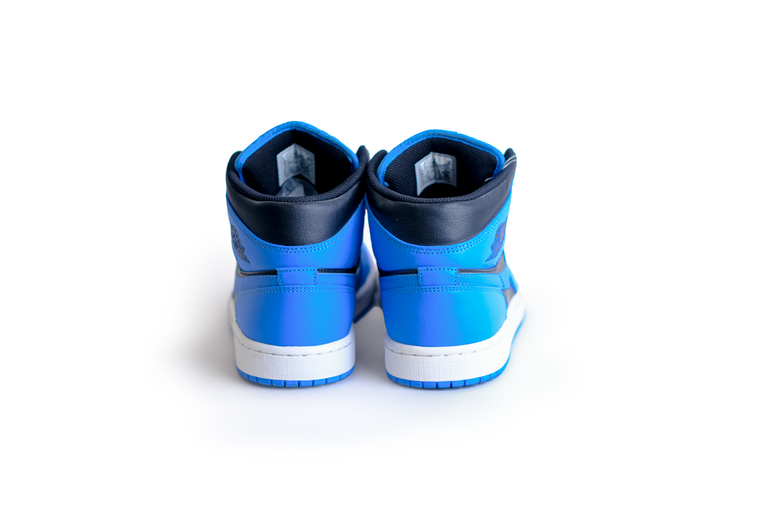 jordans university blue mid