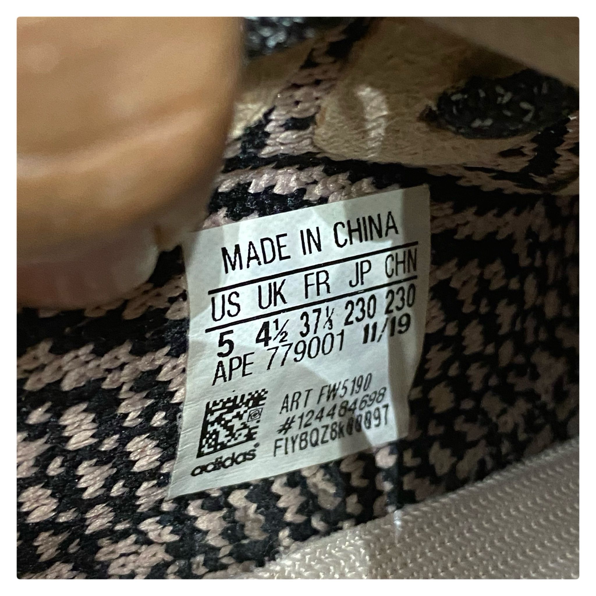 Real Yeezy Yeezy Tag ADIDAS YEEZY BOOST 350 V2 PRIMEKNIT SNEAKERS