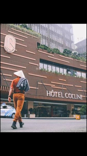 Paris giữa Thành phố Ngàn Hoa