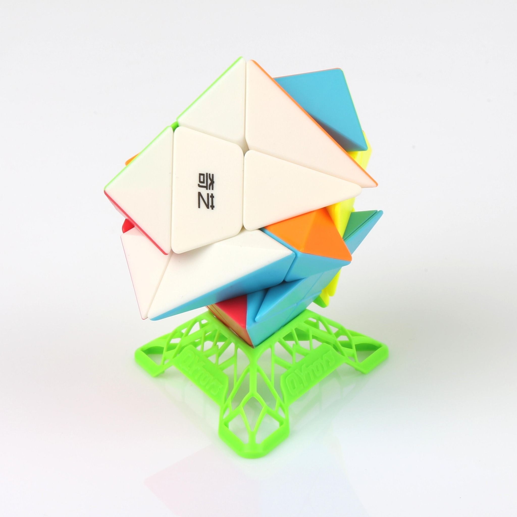  Rubik Biến Thể QiYi Axis + Đế DNA Full Màu - ZyO Rubik 