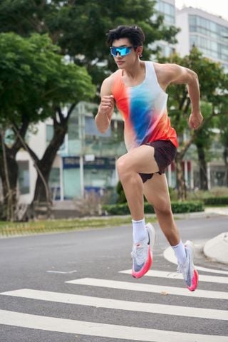  Áo Singlet Chạy Bộ Nam Motive Airwear - Cam Đỏ 