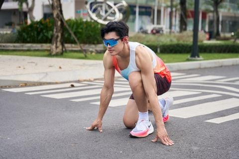  Áo Singlet Chạy Bộ Nam Motive Airwear - Cam Đỏ 