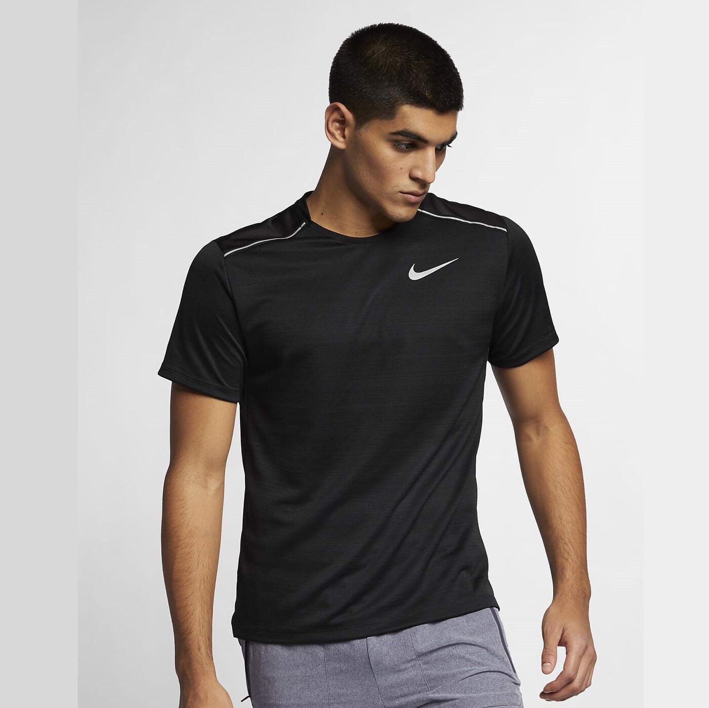  Áo T-Shirt Chạy Bộ Nam Nike Dri-Fit Miler - Black 