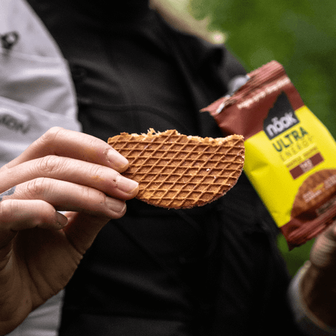  Bánh Naak Waffle 30grm Maple Syru-Lá Phong 
