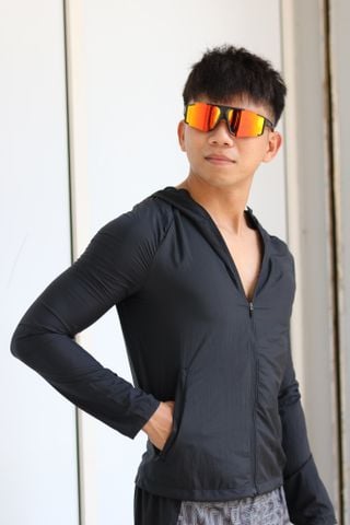  Áo Khoác Chạy Bộ Aspire Một Màu Có Nón APK109 - Đen 