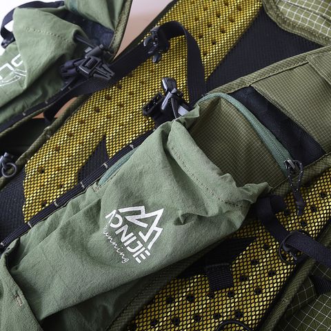  Vest Nước Chạy Bộ Aonijie C9111 Dung Tích 30L - Đen 