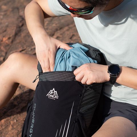  Vest Nước Chạy Bộ Aonijie C9111 Dung Tích 30L - Xanh 