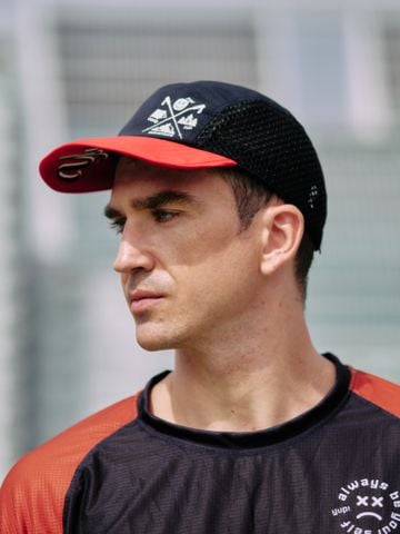  Mũ Lưỡi Trai Yupster Collection - Bitter Black 