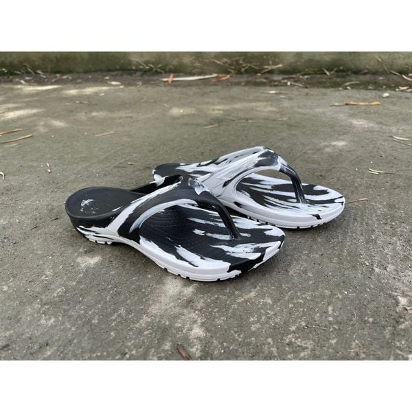  Dép Chạy Bộ GOYA Flip GF23 ĐEN TRẮNG 