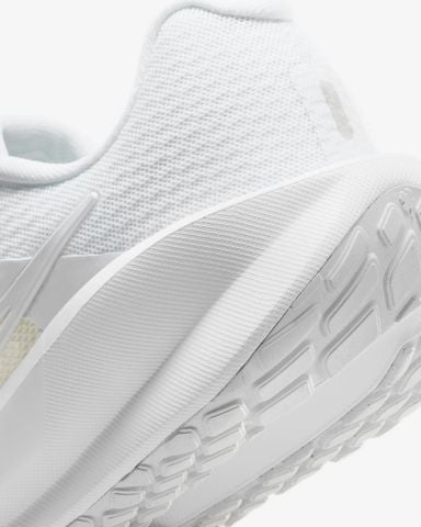  Giày Chạy Bộ Nữ Nike Downshifter 13 - White/Platinum Tint/White 