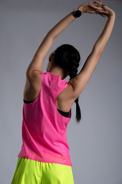  Áo Singlet Chạy Bộ Nữ Motive Airwear - Hồng 