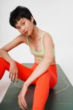  Matching Sets Áo Laha Xanh -Quần Legging Cam Laha 