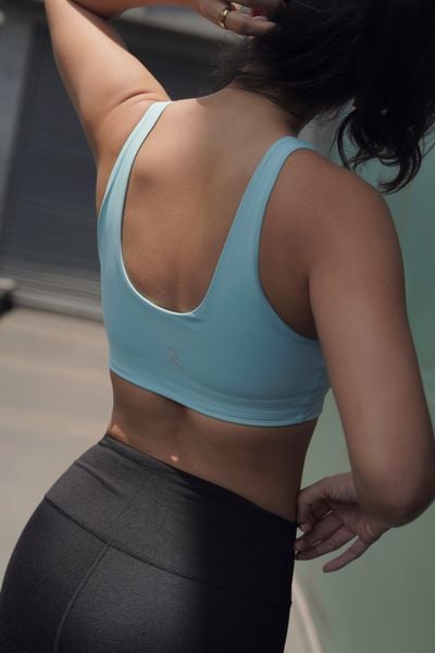  Matching Sets Áo Basic Xanh-Quần Loe Xẻ Lai Đen 