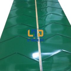 BĂNG TẢI PVC XANH DÁN GÂN V