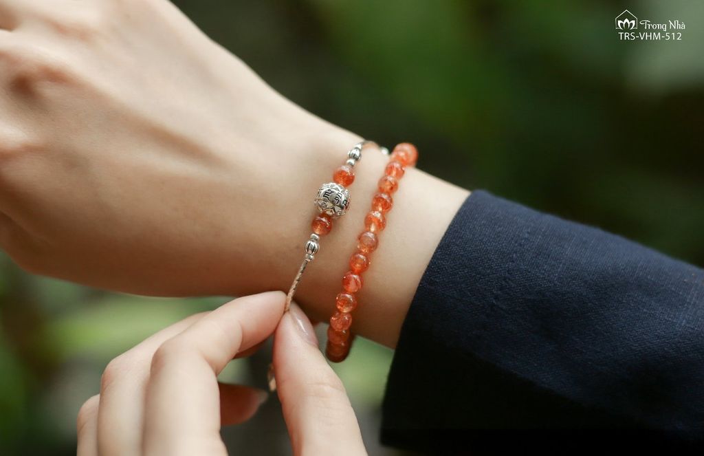 Vòng đá Sunstone cuốn đôi mix charm Zambala (TRS VHM 512)