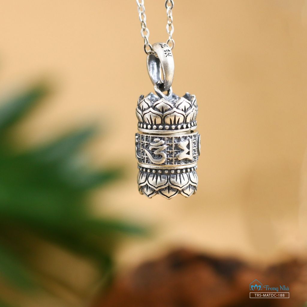 Mặt dây chuyền bạc Hoa Sen khắc chú Om Mani Padme Hum (TRS MATDC 188)