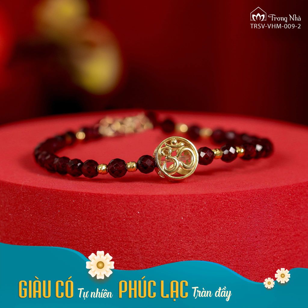Vòng Ngọc Bích 6 li mix charm Tài Bảo Kim Tiền chủng tự Om 10K (TRSV VHM 009)