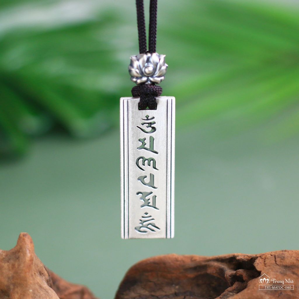 Mặt dây chuyền bạc khắc Om Mani Padme Hum ( TRS MATDC 080)