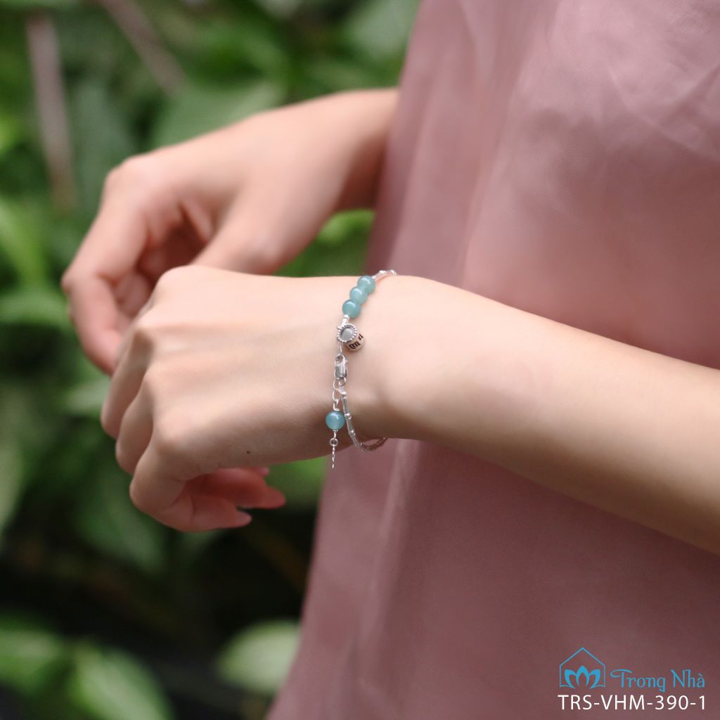 Vòng lam ngọc mix charm treo Quan Âm phổ chiếu (trs vhm 390)