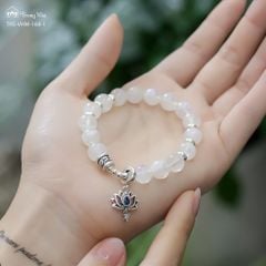 Vòng Tâm An Trí Sáng charm sen treo -xh1