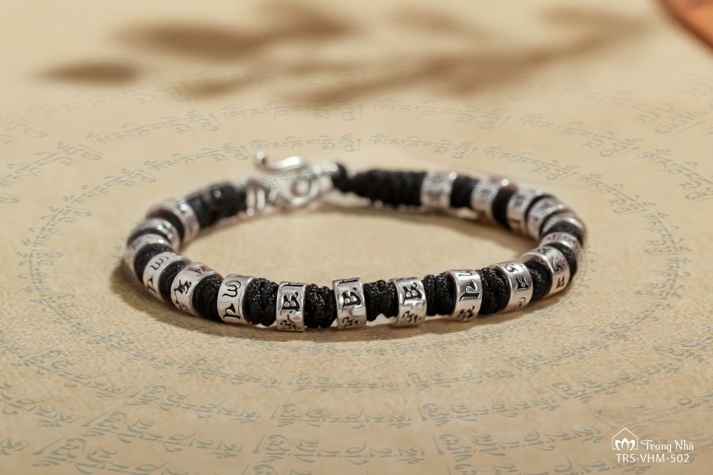Vòng tay tết dây siêu biến chú Om Mani Padme Hum ( VHM 502 )