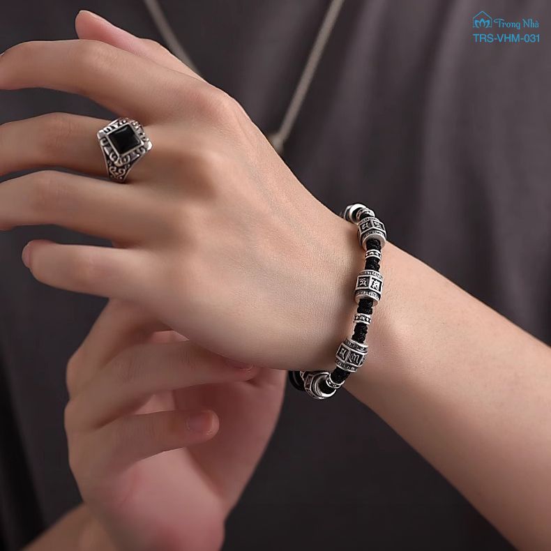 Vòng tết dây siêu biến chú khắc Om mani padme hum ( TRS VHM 031 )