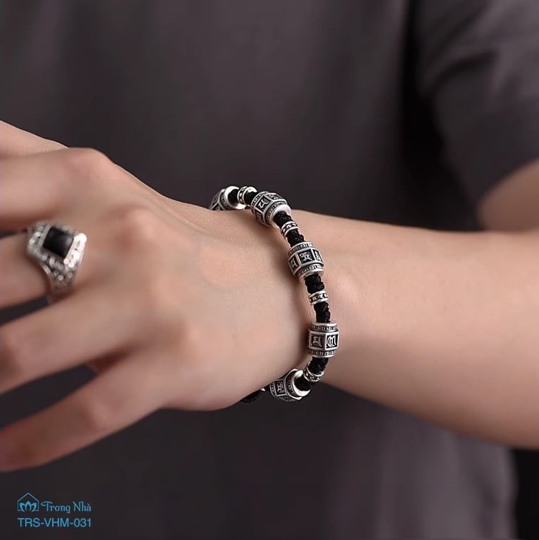 Vòng tết dây siêu biến chú khắc Om mani padme hum ( TRS VHM 031 )