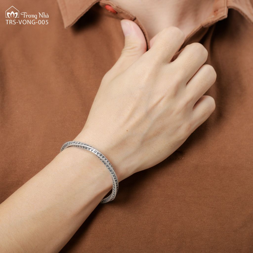 Vòng bạc kim cang xoắn khắc bát nhã tâm kinh ( TRS VONG 005 )