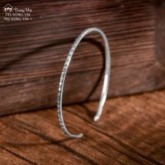 Vòng tay bạc mảnh khắc chú Om mani padme hum ( VONG 194 )