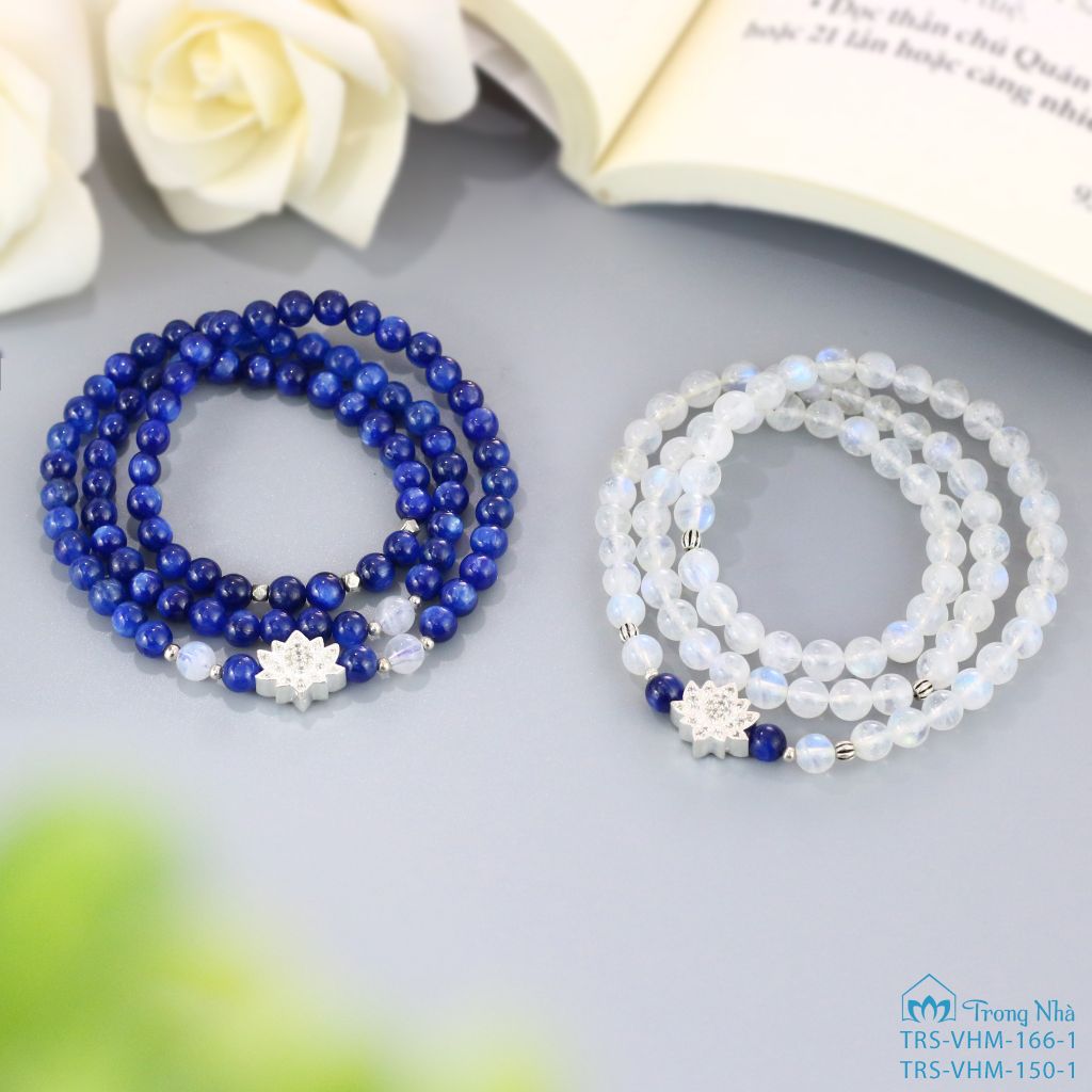 Vòng handmade đá Kyanite 5li cuốn 3 mix charm hoa sen bạc (TRS VHM 150 1)