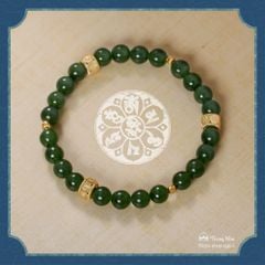 Vòng Ngọc Bích 6 li mix charm vàng Om Mani Padme Hum (TRSV VHM 026)