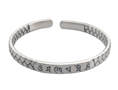 Vòng tay bạc khắc chú Om Mani Padme Hum (TRS VONG 191 )