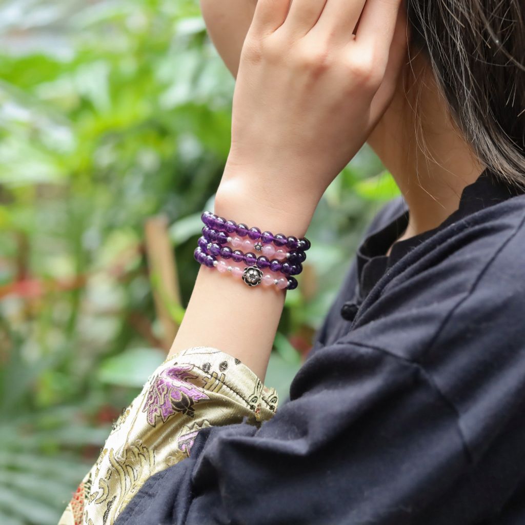 Vòng cuốn 4 Thạch Anh Tím 6 li mix Thạch Anh Hồng charm Hoa Sen (TRS VHM 277)