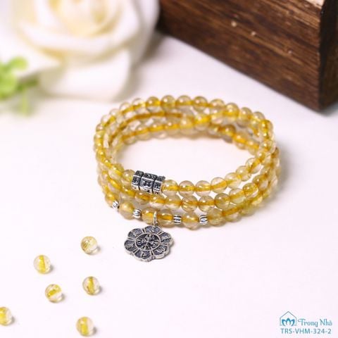 Vòng handmade thạch anh tóc vàng 5 li cuốn 3 mix charm Om Mani Padme Hum (TRS VHM 324 2)