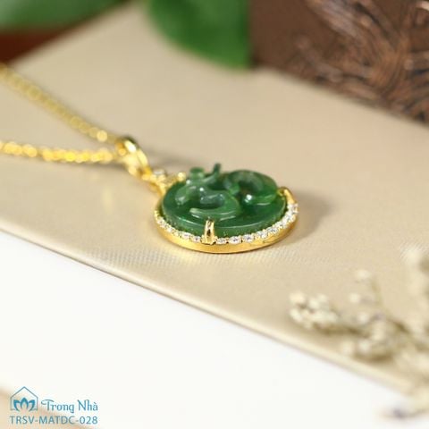 Mặt dây chuyền vàng tháp bảo bích ngọc - Ngọc bích khắc chữ om ( MATDC 028 )