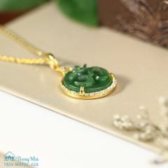 Mặt dây chuyền vàng tháp bảo bích ngọc - Ngọc bích khắc chữ om ( MATDC 028 )