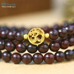 Vòng tay Vương Mộc Đại An - Tràng hạt tử đàn mix charm chủng tự Om / Om Mani