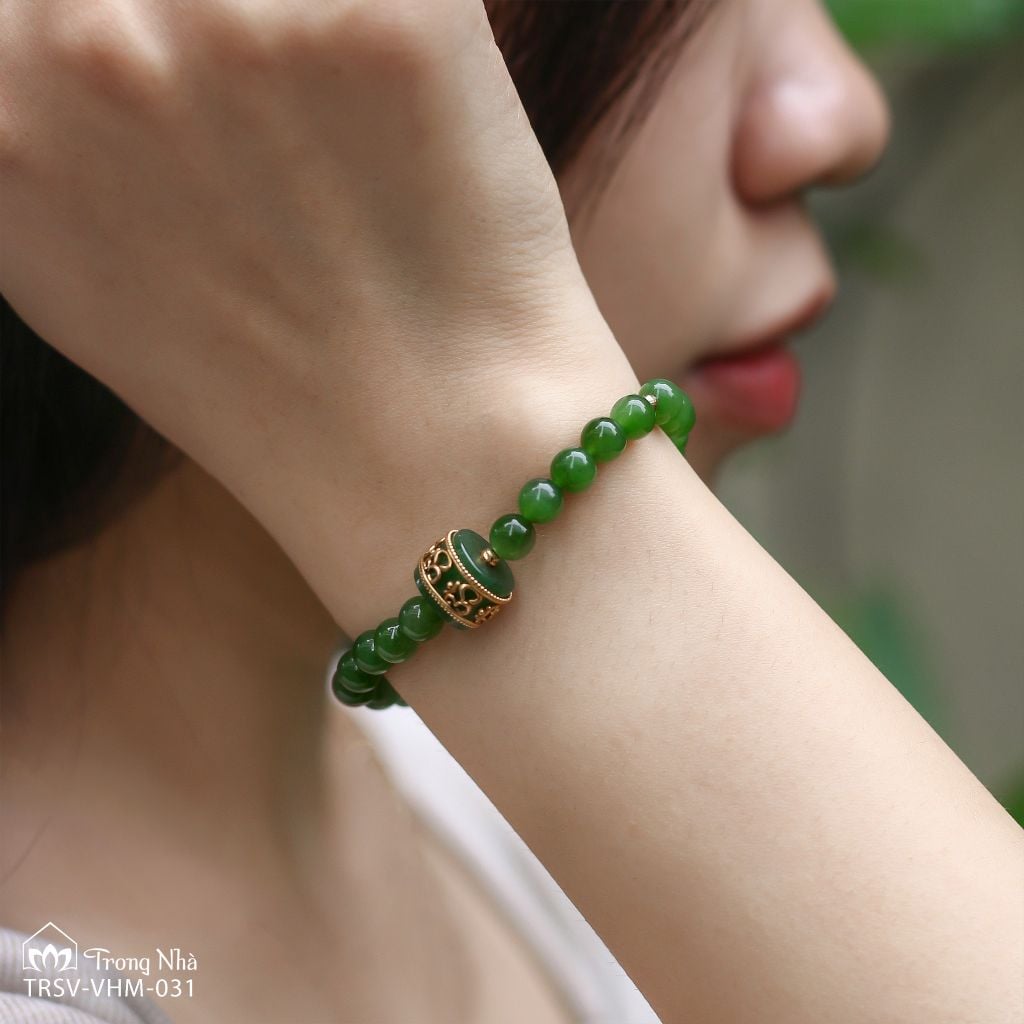 Vòng Ngọc bích mix Lu bọc vàng khắc chủng tự Om ( TRSV VHM 031 )