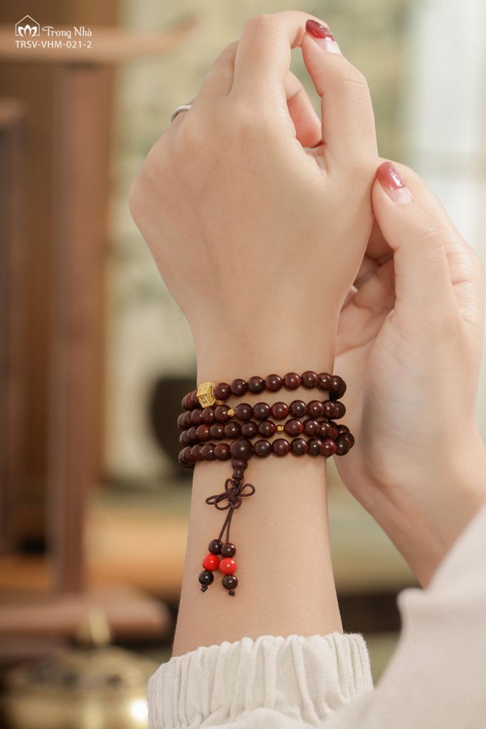 Vòng tay Vương Mộc Đại An - Tràng hạt tử đàn mix charm chủng tự Om / Om Mani