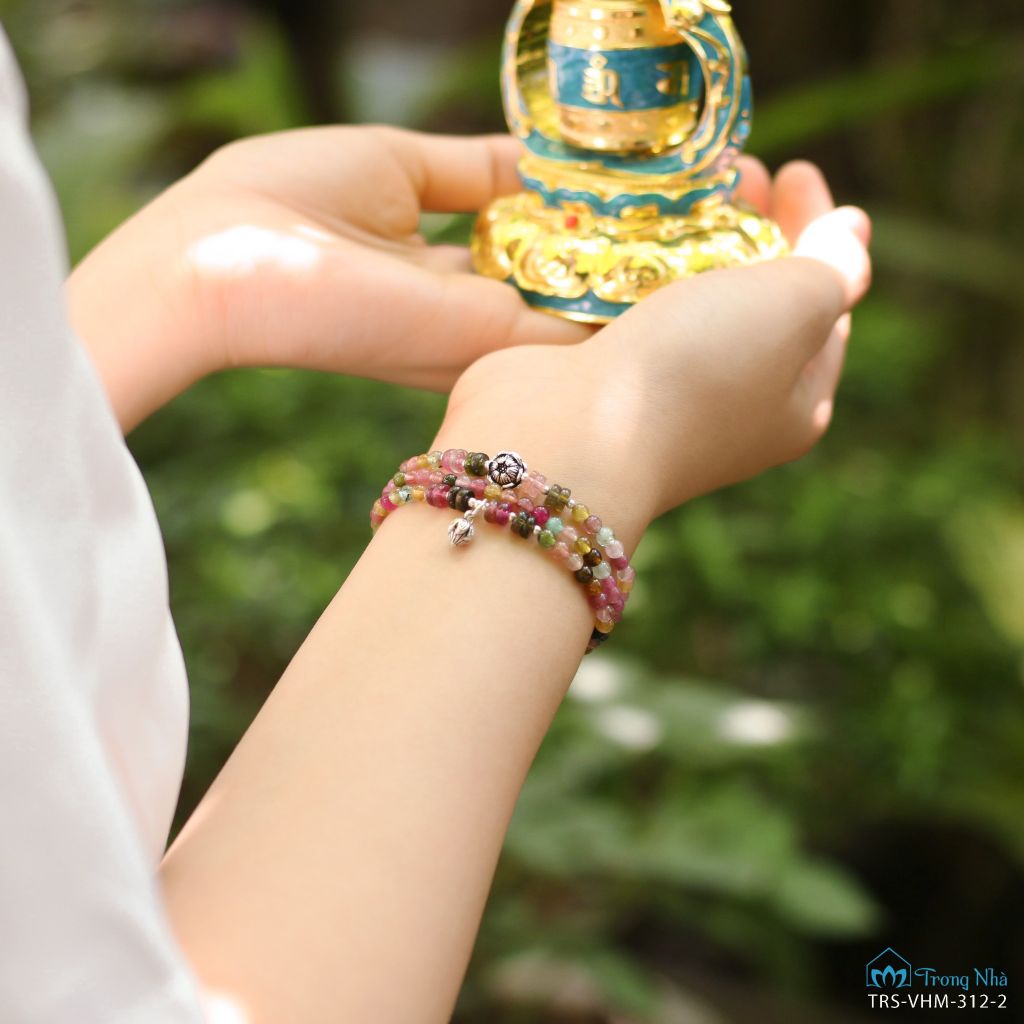 Vòng tourmaline 4li cuốn 3 mix charm hoa sen bạc (TRS VHM 312 2)