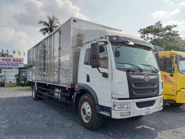 XE TẢI GP FAW 8.1 TẤN THÙNG KÍN 8.3 MÉT 