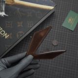  Kẹp lơ bi da hình đôi cánh da bò màu nâu sôcôla 