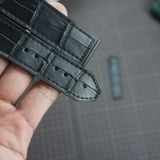  Thay da cá sấu Alligator vân đuôi (Pháp) màu đen cho Hublot 