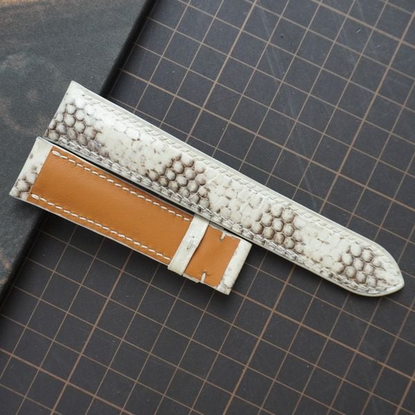  Dây da rắn trắng (Size:20-18mm) 