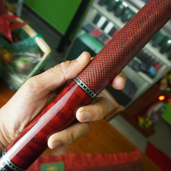  Bọc cơ da rắn Karung màu đỏ cho chuôi Mit Cues 