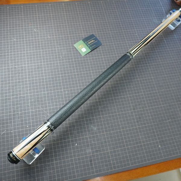  Bọc cơ da cá mập màu đen cho chuôi Mezz Cues 