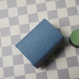  Hộp lơ vuông da bò xanh nhạt 