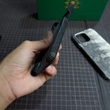  Ốp lưng iphone da kì đà màu đen 