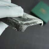  Ốp lưng Iphone da kì đà màu trắng đen mặt sau có ngăn đựng card 