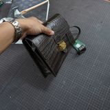  Túi Clutch da cá sấu Alligator Pháp nâu Chocolate 
